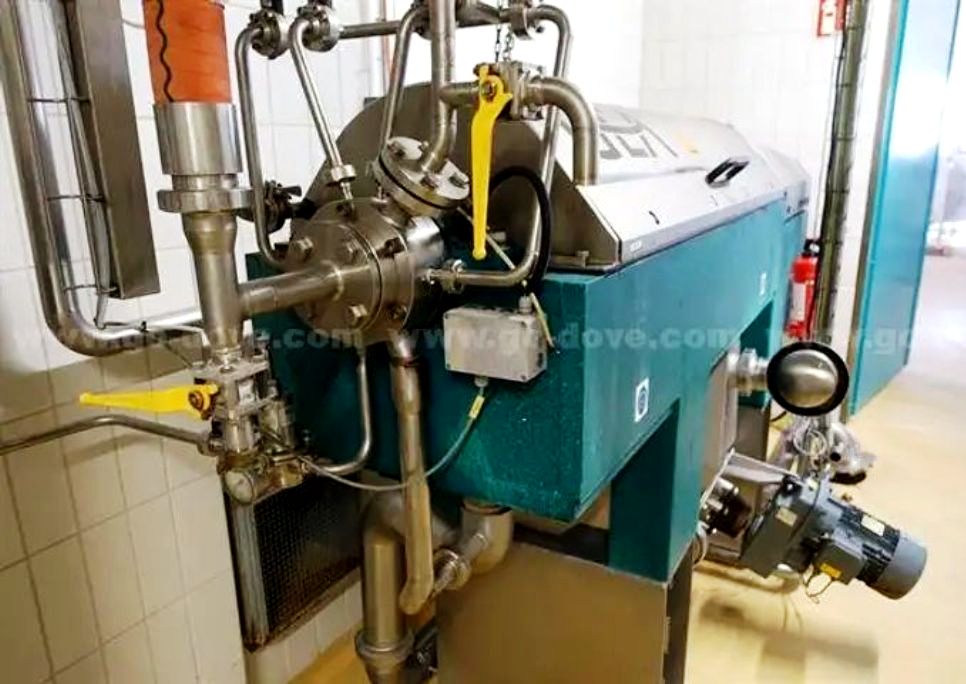 Westfalia CE 305-71-32 extraction decanter centrifuge, 316SS.
