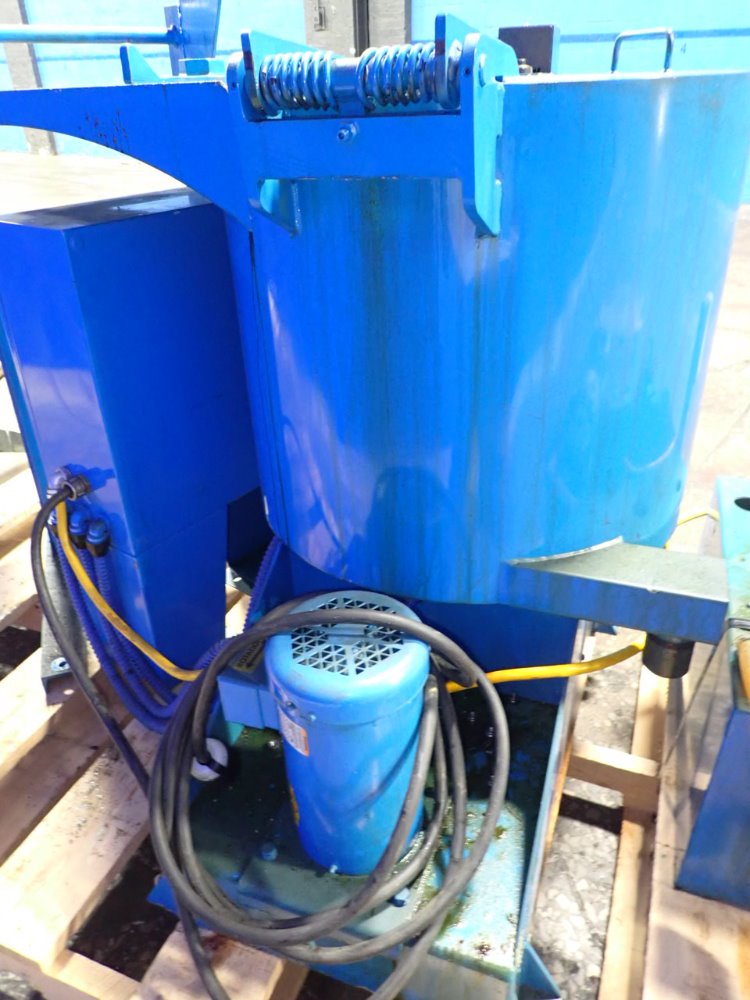 Barrett Spintech 601E chip wringer Versafuge system. Centrifuges