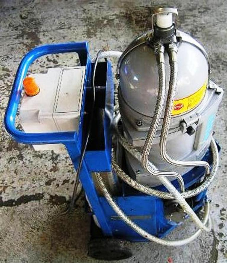 photo1