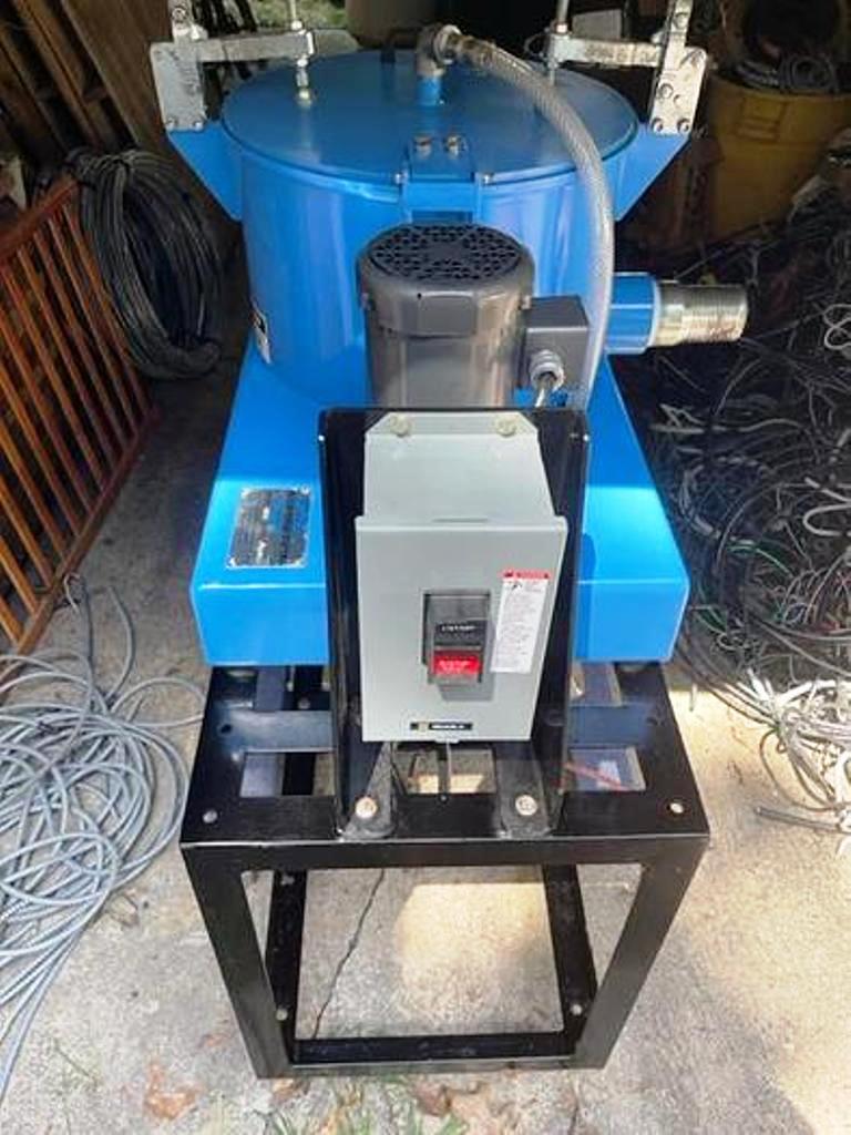 US Centrifuge M512 solid basket centrifuge.