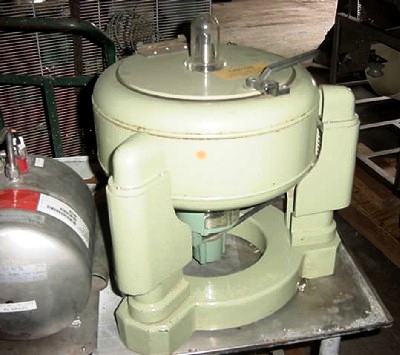 Tominaga TD-65 lab centrifuge.                             