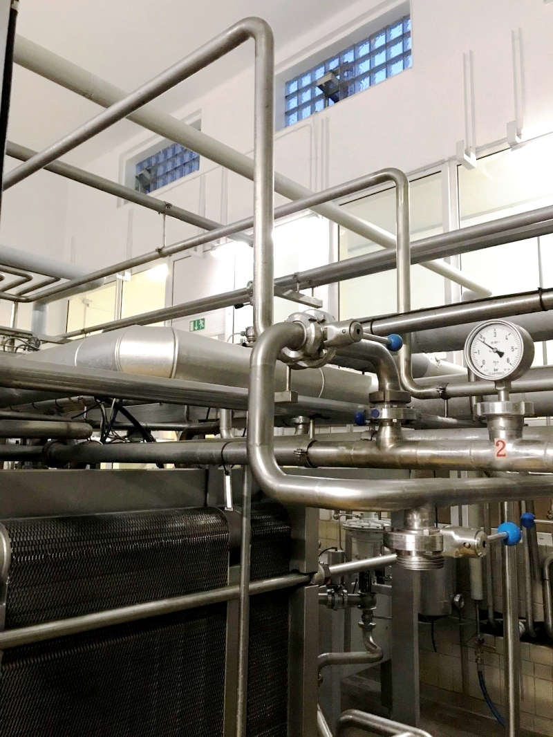 GEA Ahlborn 15,000 LPH milk and cream pasteurization plant.